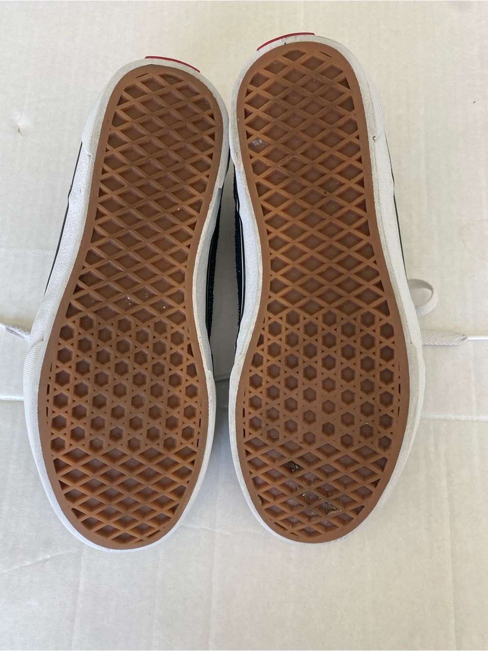 Vans Kids / Youth Black and White Low-Top Skate Sneakers size 7 - Picture 8 of 10